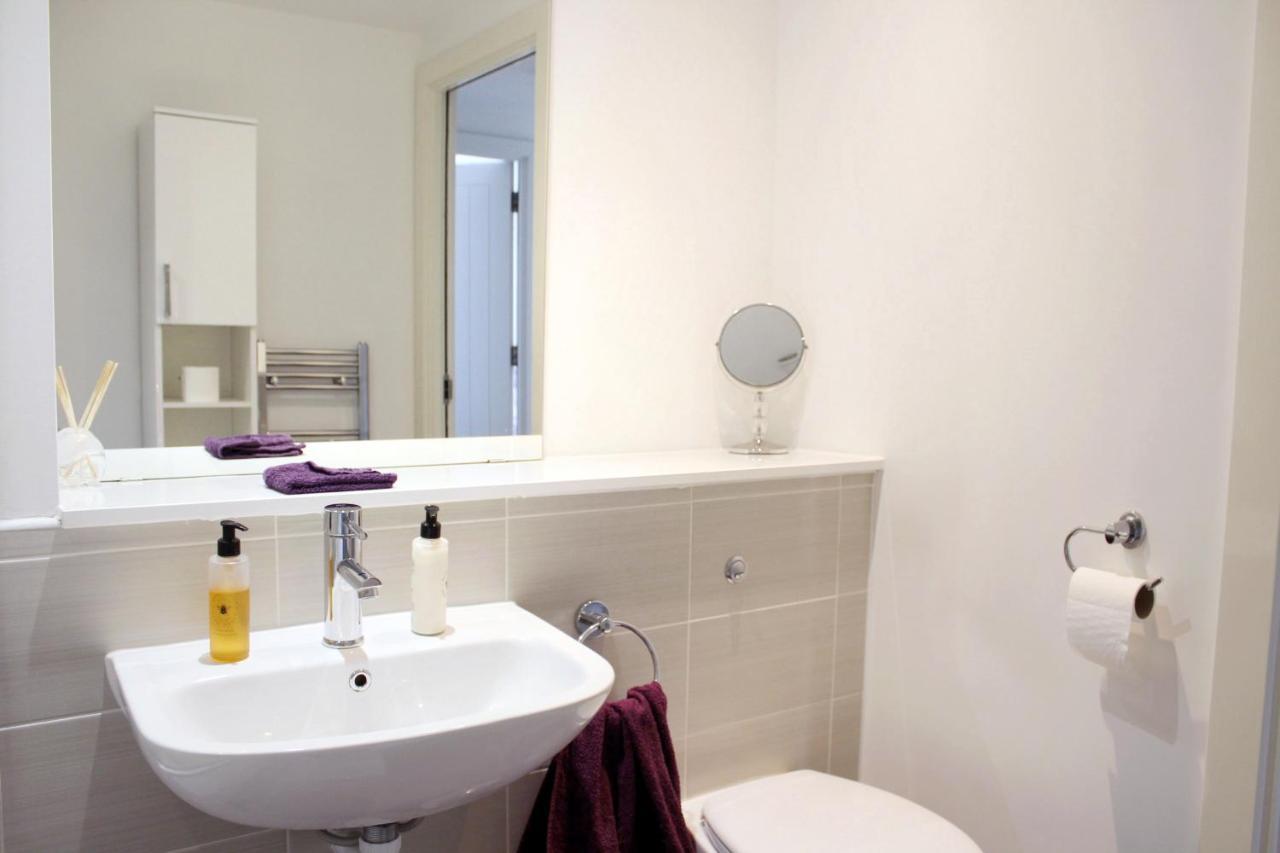 Manchester Escape - Private Room & Bathroom Near Etihad And Coop Arena - Free Secure Parking Екстер'єр фото
