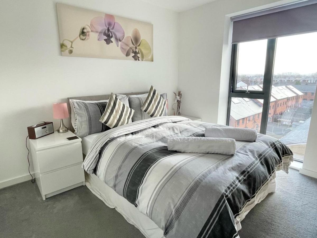 Manchester Escape - Private Room & Bathroom Near Etihad And Coop Arena - Free Secure Parking Екстер'єр фото